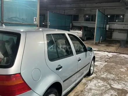 Volkswagen Golf 1998 года за 2 230 000 тг. в Астана – фото 3