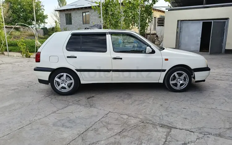 Volkswagen Golf 1992 годаүшін1 200 000 тг. в Тараз