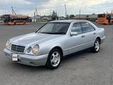 Mercedes-Benz E 230 1998 года за 2 600 000 тг. в Экибастуз – фото 5