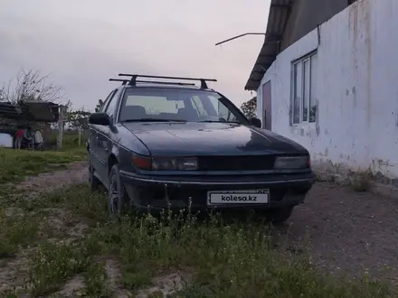 Mitsubishi Lancer 1992 года за 500 000 тг. в Есик – фото 2