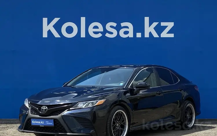 Toyota Camry 2019 года за 13 510 000 тг. в Алматы