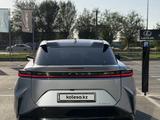 Lexus RZ 2023 года за 25 000 000 тг. в Шымкент – фото 4
