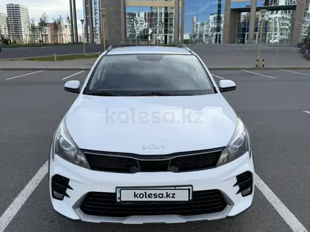 Kia Rio X-Line 2022 года за 7 030 000 тг. в Астана – фото 2