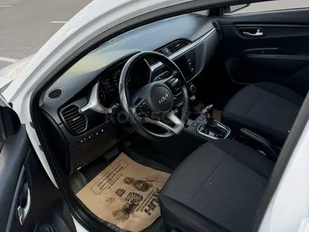 Kia Rio X-Line 2022 года за 7 030 000 тг. в Астана – фото 9