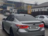 Toyota Camry 2021 года за 19 200 000 тг. в Алматы