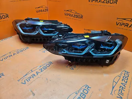 Фары BMW G22 4 серий LASER за 1 000 тг. в Алматы