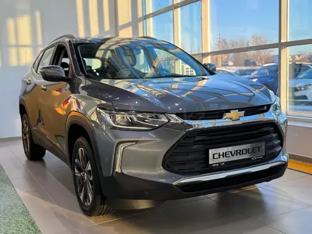 Chevrolet Tracker Premier 2024 года за 9 590 000 тг. в Павлодар