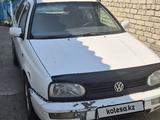Volkswagen Golf 1993 года за 600 000 тг. в Семей