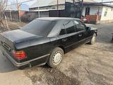 Mercedes-Benz E 200 1989 года за 1 400 000 тг. в Шу – фото 3