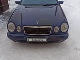 Mercedes-Benz E 200 1998 года за 2 600 000 тг. в Астана – фото 2