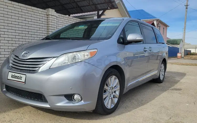 Toyota Sienna 2013 годаүшін8 800 000 тг. в Атырау