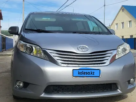 Toyota Sienna 2013 года за 8 800 000 тг. в Атырау – фото 15
