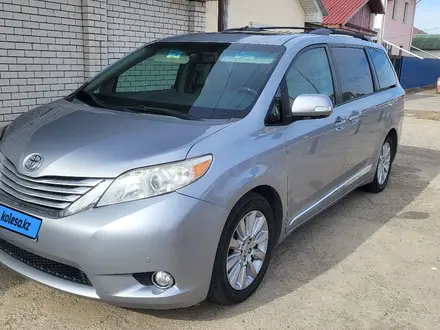 Toyota Sienna 2013 года за 8 800 000 тг. в Атырау – фото 32