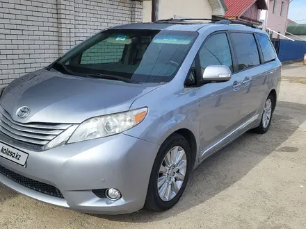 Toyota Sienna 2013 года за 8 800 000 тг. в Атырау – фото 33