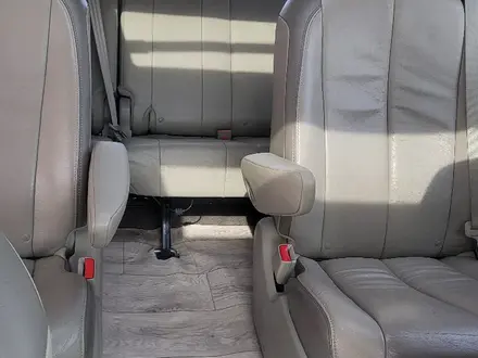 Toyota Sienna 2013 года за 8 800 000 тг. в Атырау – фото 43