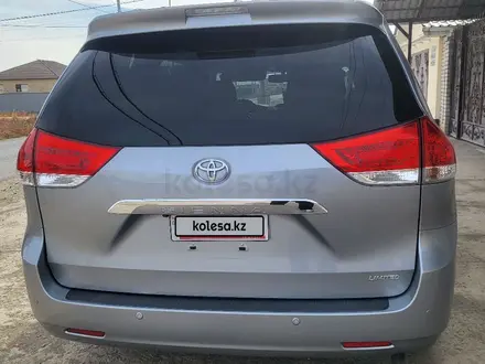Toyota Sienna 2013 года за 8 800 000 тг. в Атырау – фото 6