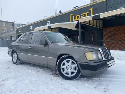 Mercedes-Benz E 230 1991 года за 1 650 000 тг. в Костанай – фото 3