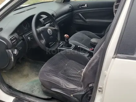 Volkswagen Passat 1997 года за 1 300 000 тг. в Шымкент – фото 2