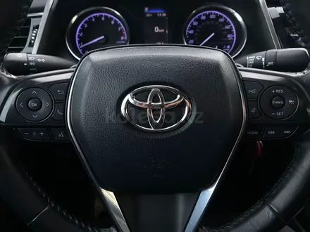 Toyota Camry 2020 года за 12 850 000 тг. в Уральск – фото 13