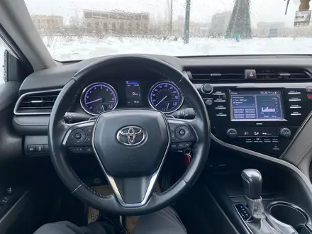 Toyota Camry 2020 года за 12 850 000 тг. в Уральск – фото 9