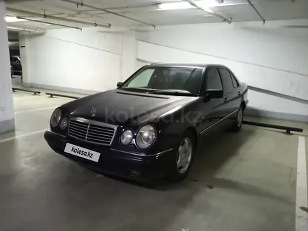 Mercedes-Benz E 280 1996 года за 2 300 000 тг. в Алматы