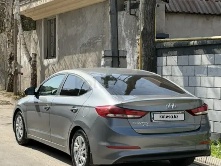 Hyundai Elantra 2017 года за 6 300 000 тг. в Алматы – фото 5