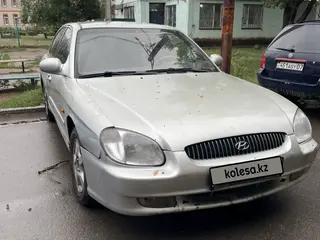 Hyundai Sonata, 2001