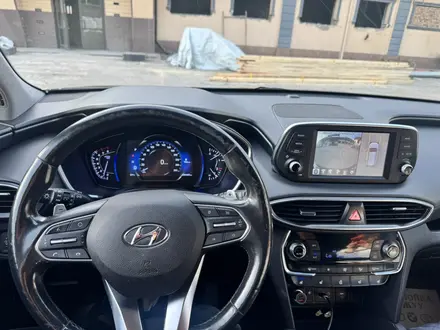 Hyundai Santa Fe 2020 года за 13 000 000 тг. в Алматы – фото 12