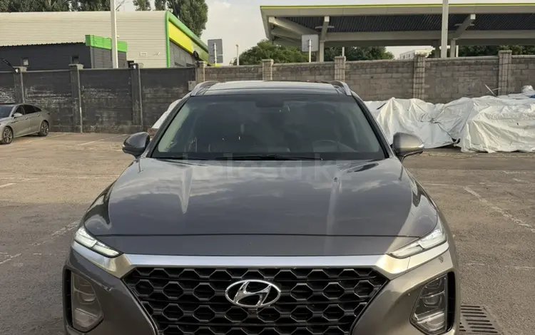 Hyundai Santa Fe 2020 года за 13 000 000 тг. в Алматы