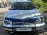 Volkswagen Golf 2001 годаfor3 200 000 тг. в Караганда