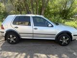 Volkswagen Golf 2001 годаfor3 200 000 тг. в Караганда – фото 5