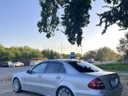 Mercedes-Benz E 320 2004 года за 6 000 000 тг. в Алматы – фото 4