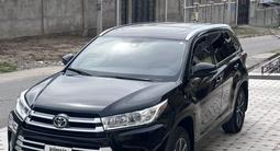 Toyota Highlander 2019 года за 18 700 000 тг. в Шымкент