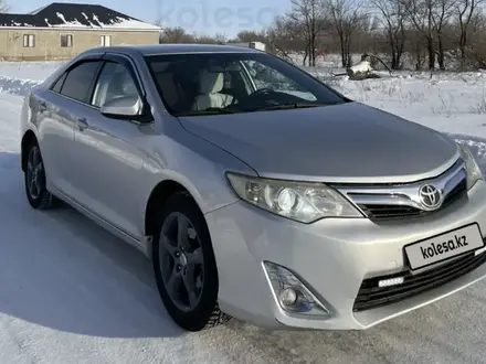 Toyota Camry 2014 года за 8 000 000 тг. в Актобе