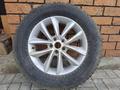 Диск с шиной за 35 000 тг. в Актобе