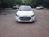 Hyundai Elantra 2017 года за 6 000 000 тг. в Караганда – фото 2