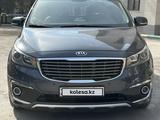 Kia Carnival 2016 года за 11 600 000 тг. в Шымкент – фото 3