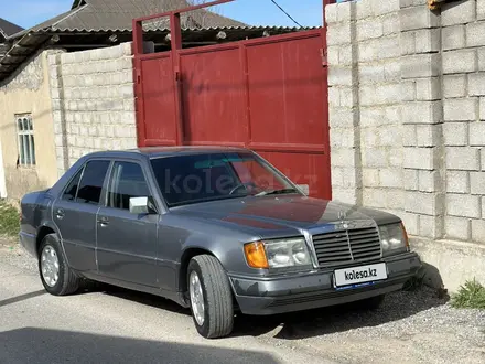 Mercedes-Benz E 200 1990 года за 1 500 000 тг. в Шымкент – фото 12