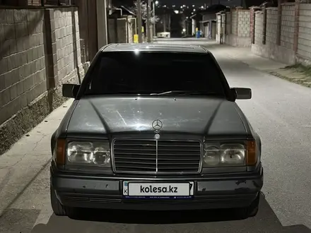 Mercedes-Benz E 200 1990 года за 1 500 000 тг. в Шымкент – фото 14