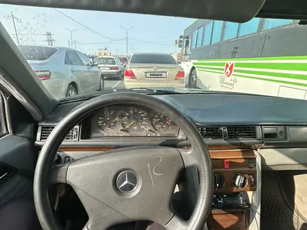 Mercedes-Benz E 200 1990 года за 1 500 000 тг. в Шымкент – фото 6