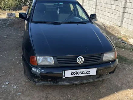 Volkswagen Polo 1999 года за 800 000 тг. в Шымкент – фото 4