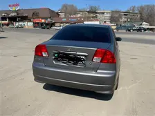 Honda Civic, 2005