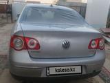 Volkswagen Passat 2007 года за 2 000 000 тг. в Атырау – фото 2