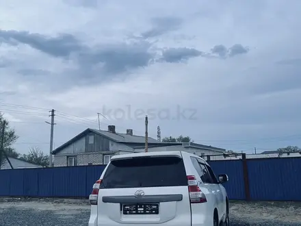 Toyota Land Cruiser Prado 2016 года за 17 000 000 тг. в Атырау – фото 3