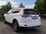 Toyota RAV4 2017 года за 12 000 000 тг. в Караганда – фото 4