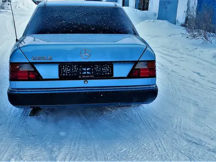 Mercedes-Benz E 260 1993 года за 2 650 000 тг. в Караганда – фото 9