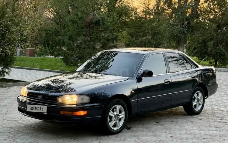 Toyota Camry 1996 годаүшін2 500 000 тг. в Тараз