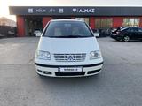 Volkswagen Sharan 2001 года за 3 100 000 тг. в Аксай – фото 2