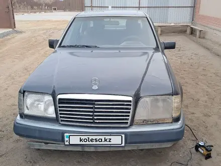 Mercedes-Benz E 200 1994 года за 600 000 тг. в Кызылорда – фото 13