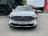 Hyundai Santa Fe 2022 года за 16 500 000 тг. в Алматы